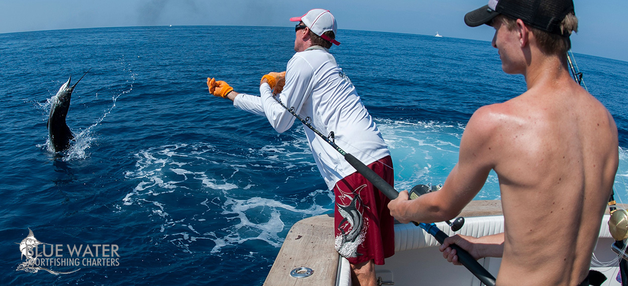33FT - MOON WALKER  Costa Rica Sportfishing Tours & Charters
