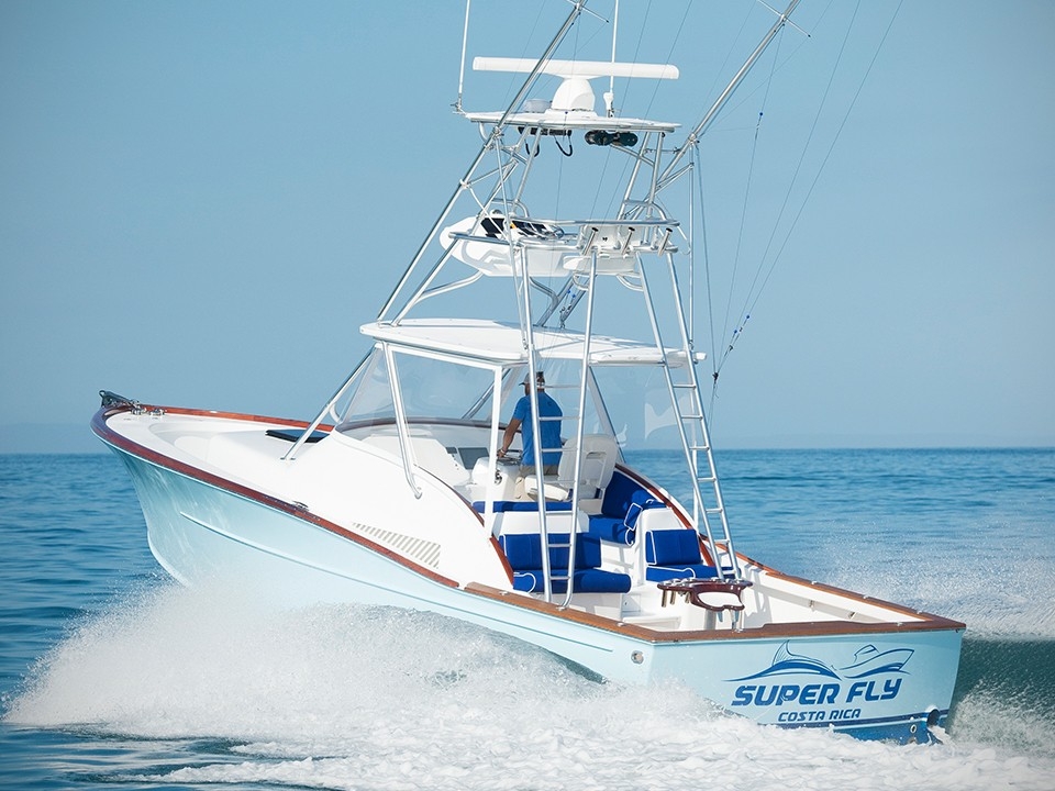 The Fly Boats™ of Costa Rica TRUCKER Hat – Maverick Sportfishing Costa Rica